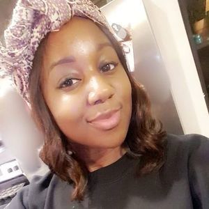 Meet your Posher, Daramola